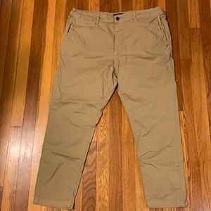Men’s American Eagle stretch tapered Khaki 36x30